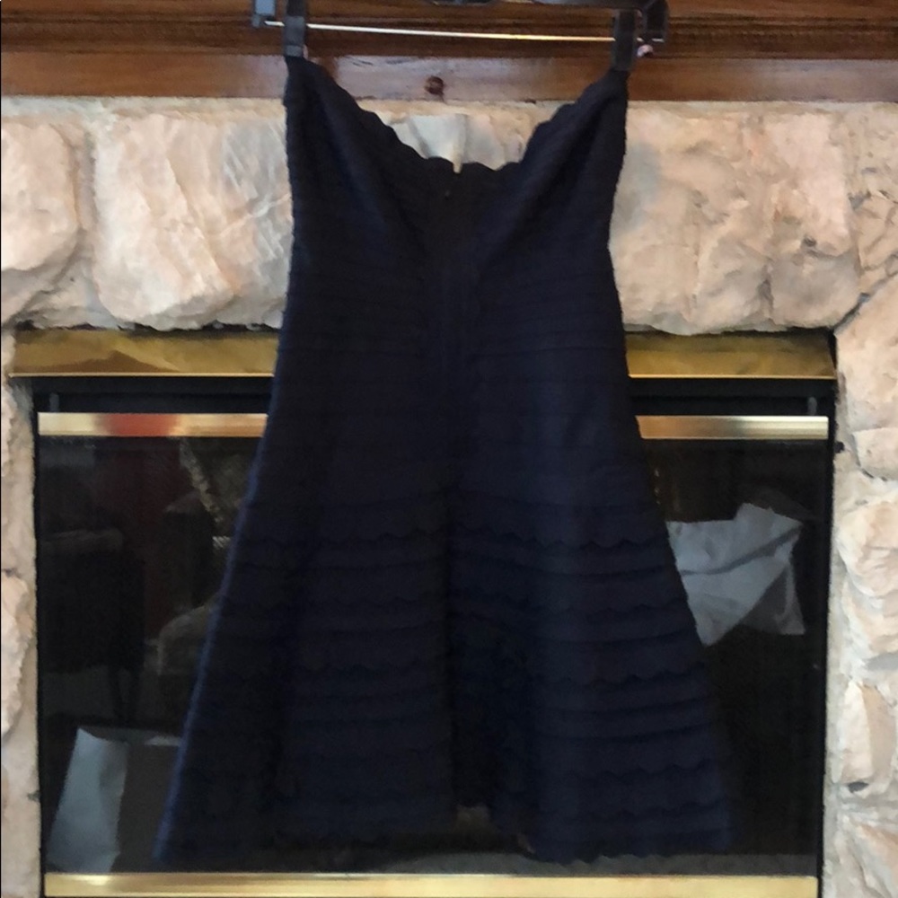 🌺⭐️HP⭐️🌺Herve Leger Strapless Dress - Picture 5 of 5